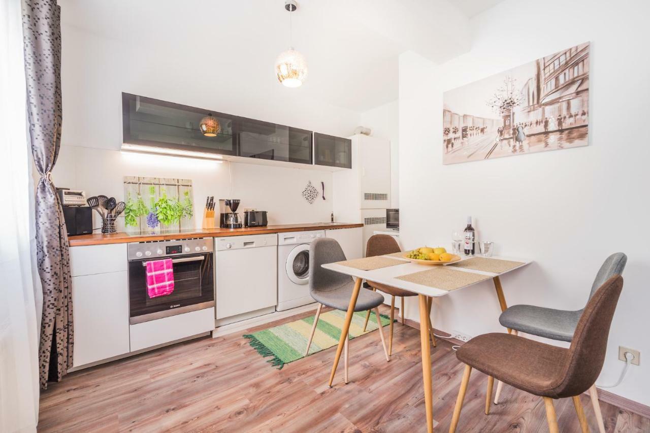 וינה 10 Min. Downtown - 2 Bedrooms - Parking מראה חיצוני תמונה